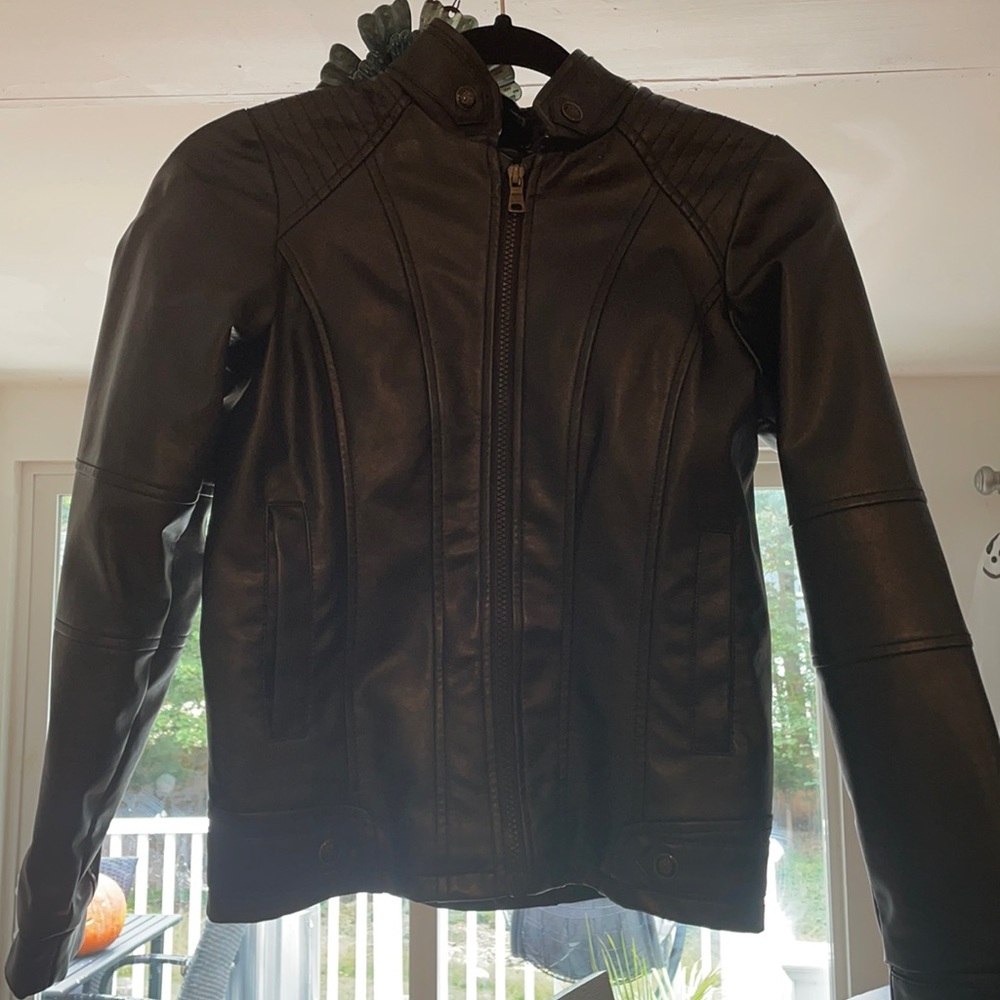 Girls leather jacket size 10/12 Like new